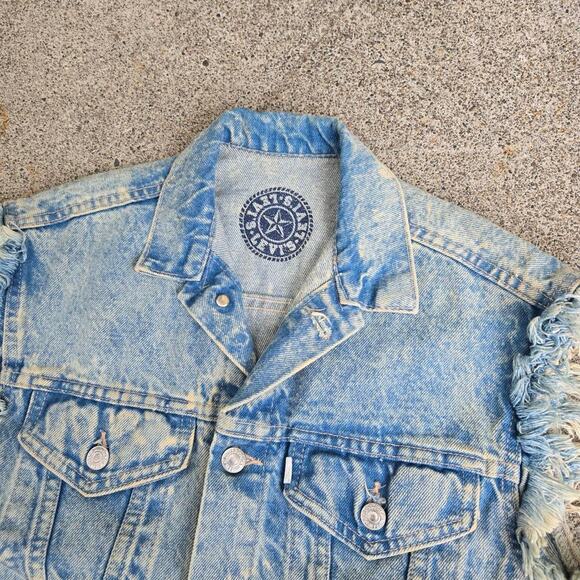 Vtg 80s LEVI'S Type 3 Light Acid Wash Chopped Sleeve Denim Vest XS USA Made - Picture 3 of 8